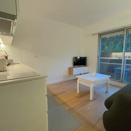 - Close To Cityhall And La Defense - Fully Renovated